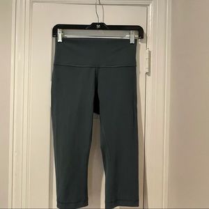 Lululemon Green Capri Leggings